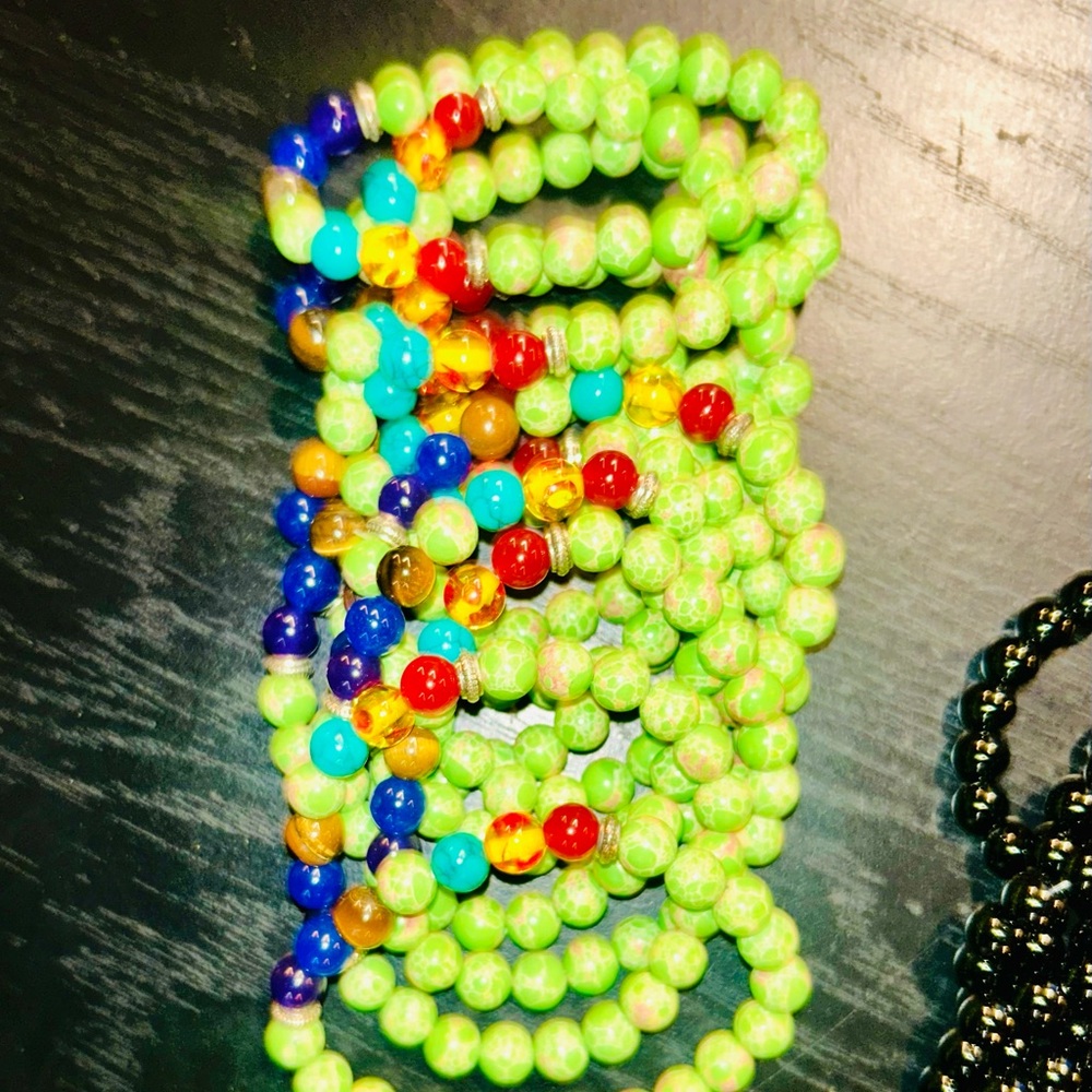 1 Chakra Lime Green Multicolor Beaded Stretch Bracelet - 🧘‍♀️🧘‍♂️🧘